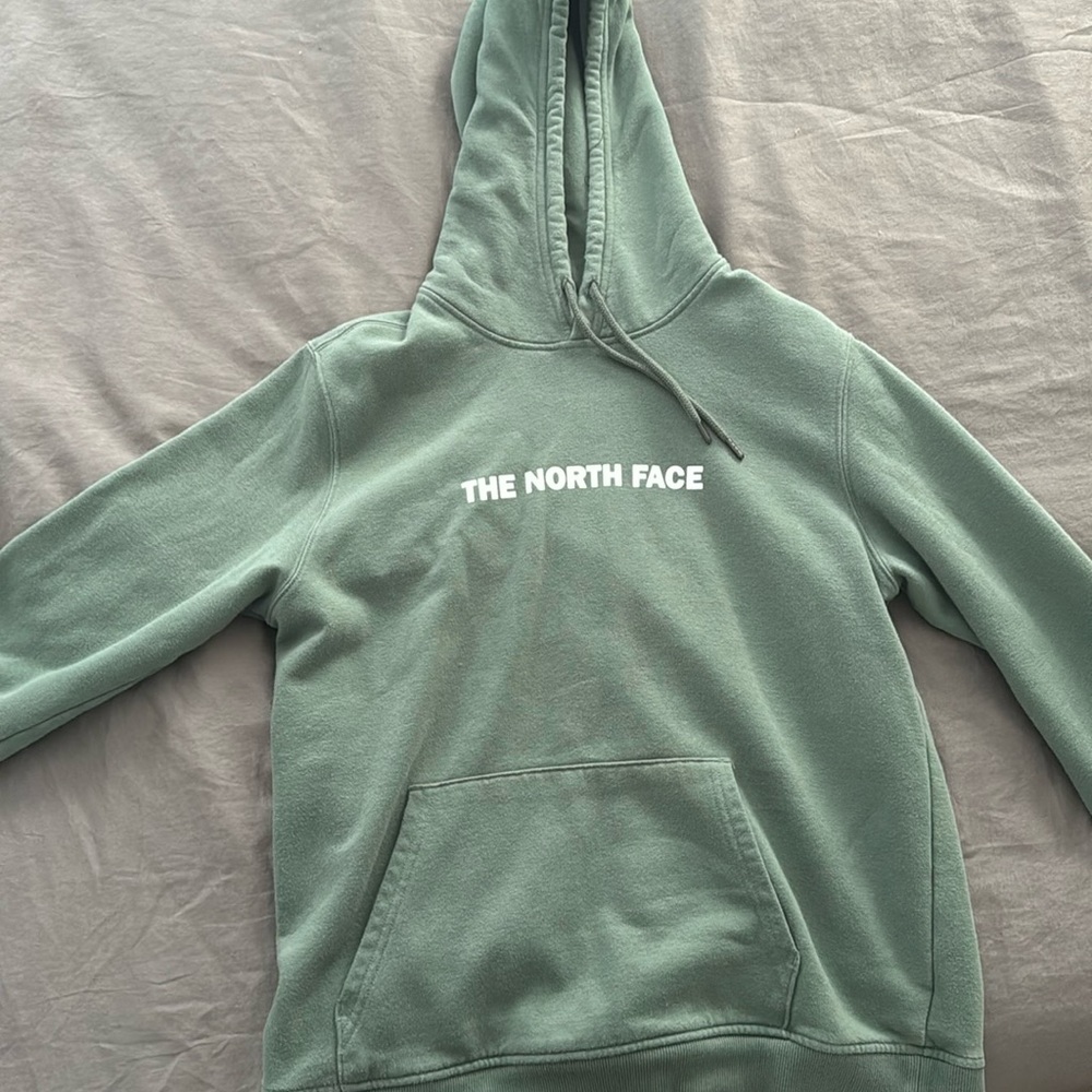 North Face Hoodie, worn a couple of times, fits more like a medium than a large